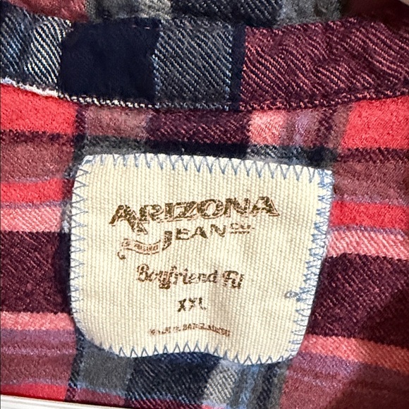 Arizona Boyfriend Fit. Woman’s Jean Company Red and Blue Plaid Button Down Shirt - Picture 2 of 4